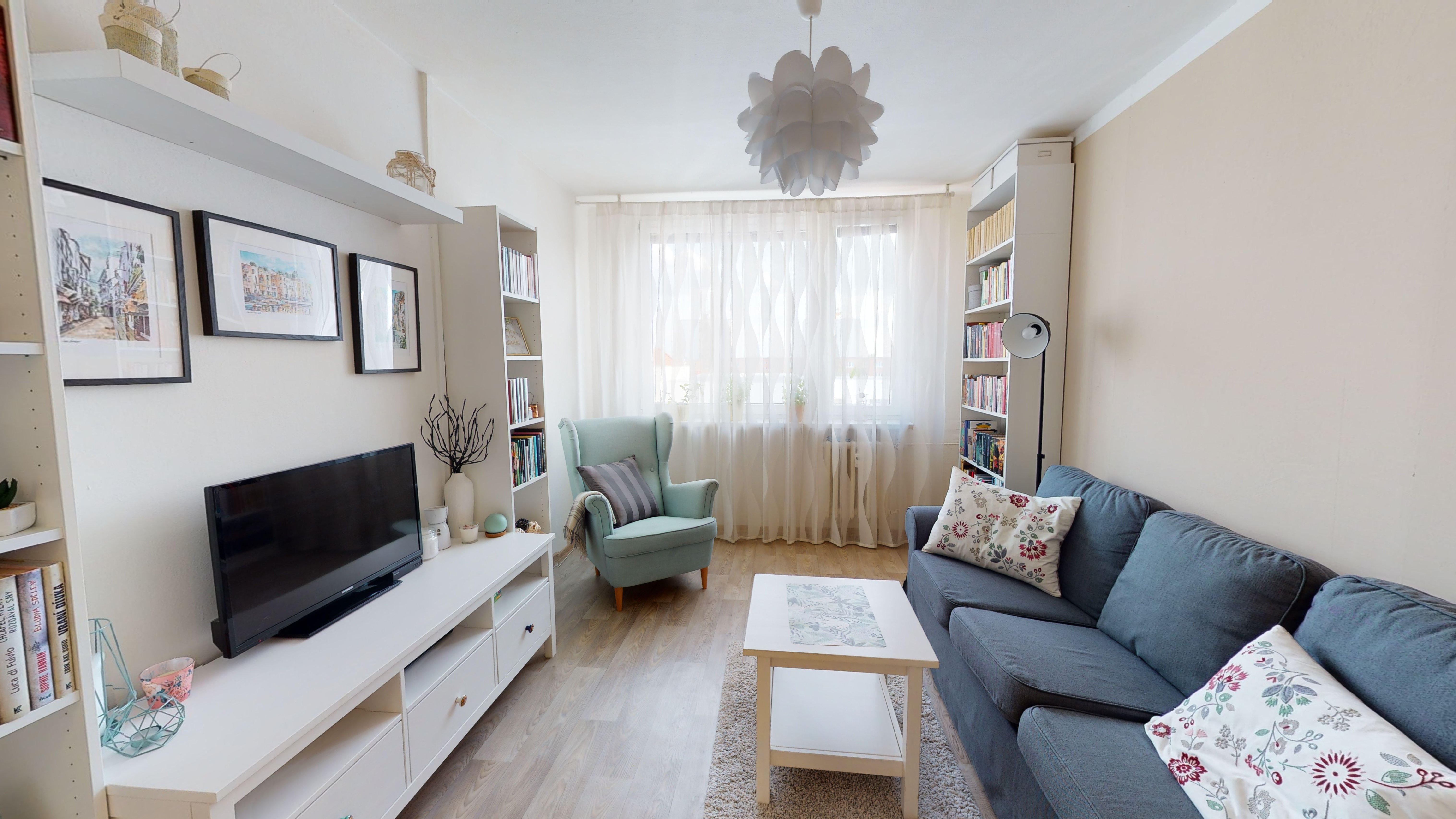 Prodej moderního bytu 2+kk, ul. Československé armády, Odolena Voda